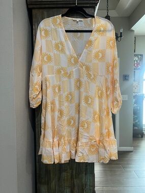 Sun Chevron Print V-Neck Ruffle Tunic - Yellow & White